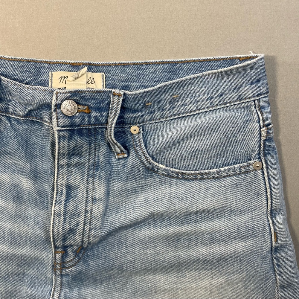 Madewell Relaxed Denim Shorts Rosemount Wash: Destroyed Hem Edition - Womens 28 - Picture 7 of 11